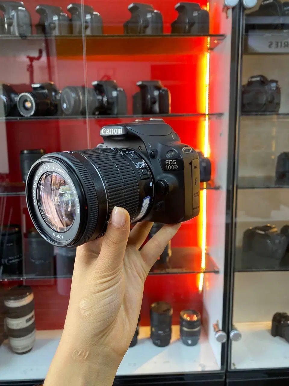 دوربین  100D kit 1855 mm (تخفیف ویژه)|دوربین عکاسی و فیلم‌برداری|تهران, بازار|دیوار