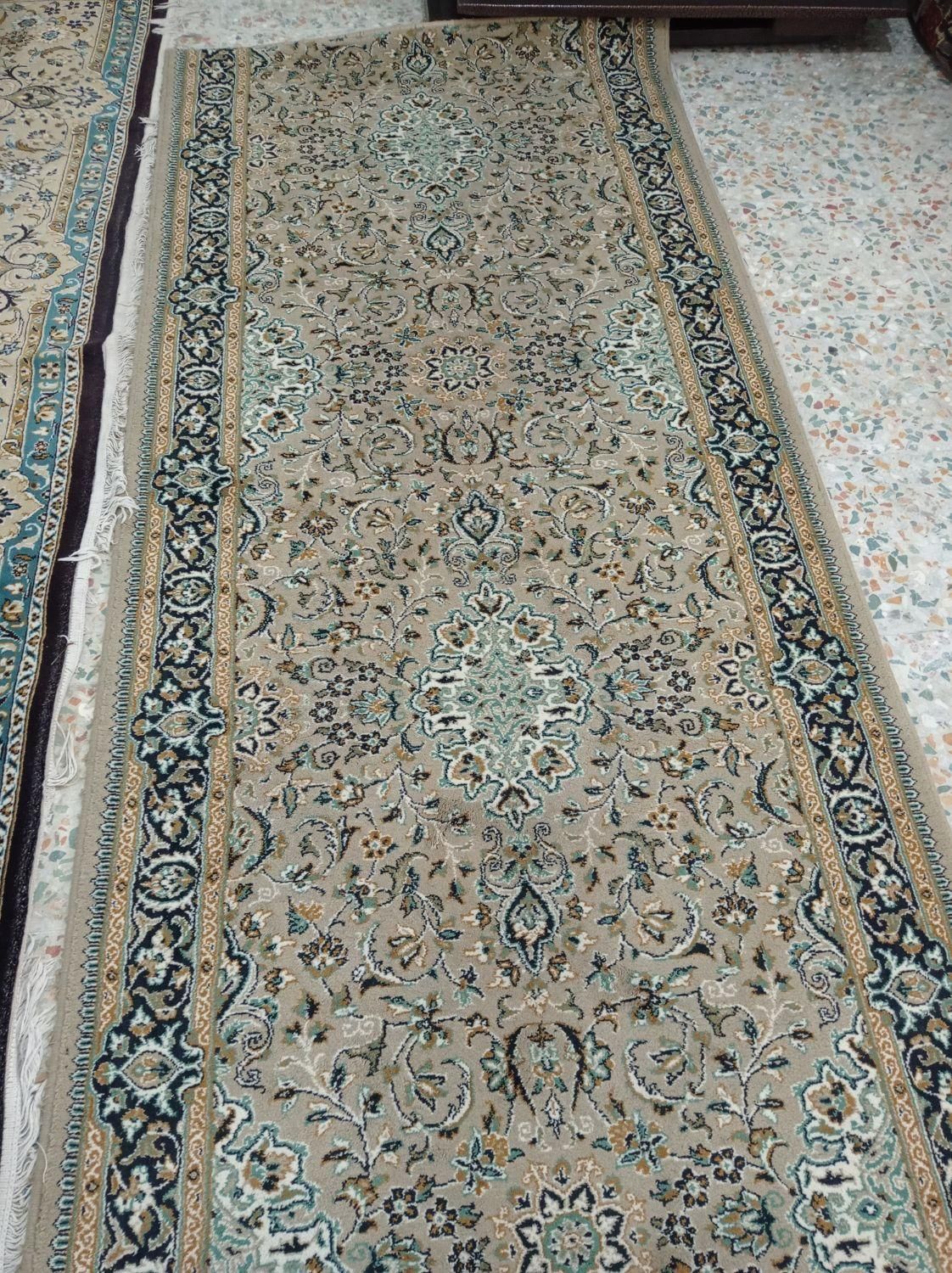 یک جفت کنار فرشی یک در سه و چهار|فرش|دوگنبدان, |دیوار