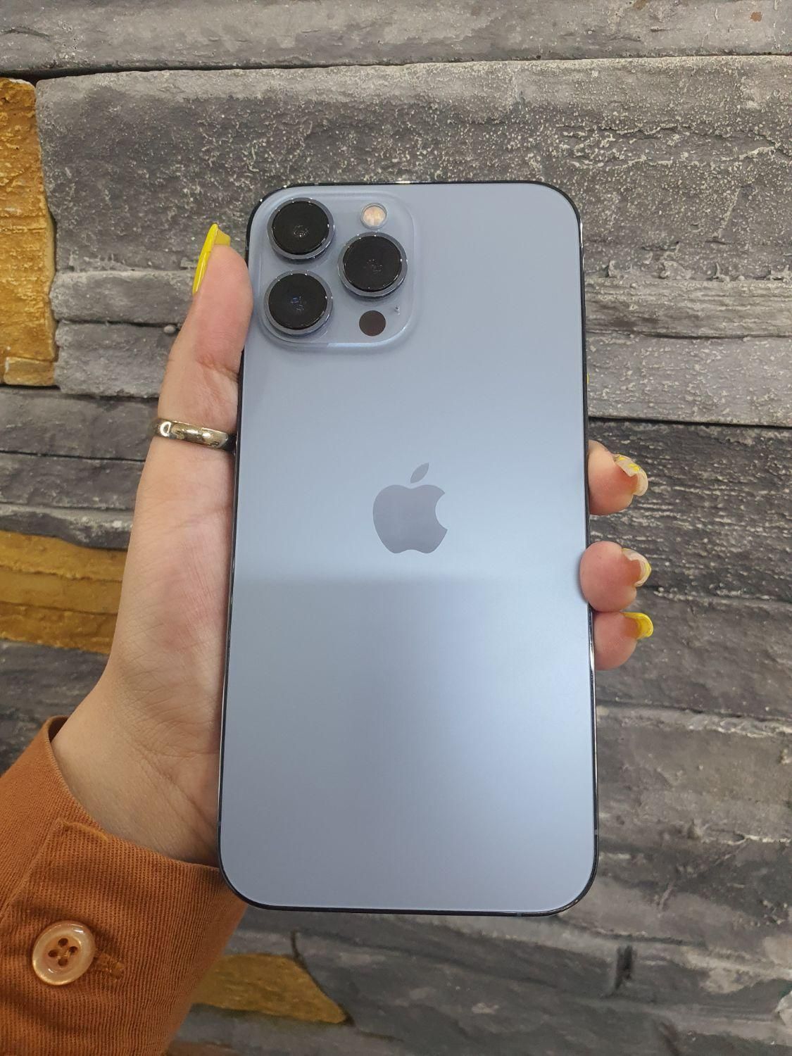 اپل iPhone 13 Pro Max با حافظهٔ ۲۵۶ گیگابایت|موبایل|شیراز, زند|دیوار