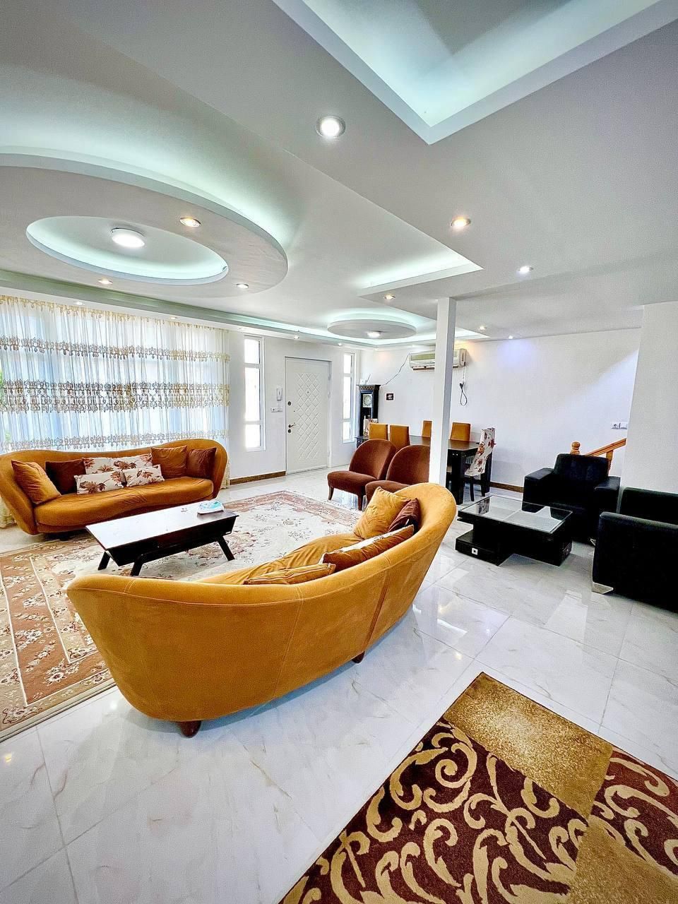 ویلا ساحلی/ سندار/ در قلب زیبا کنار/ قیمت شکاری|فروش خانه و ویلا|رشت, بلوار گیلان|دیوار