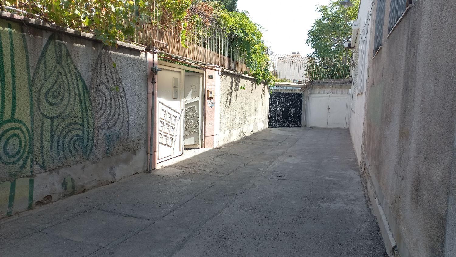 فروش ملک ویلایی ۳۰۰متر خیابان ابن سینا ۳راه ادبیات|فروش زمین و ملک کلنگی|مشهد, سناباد|دیوار