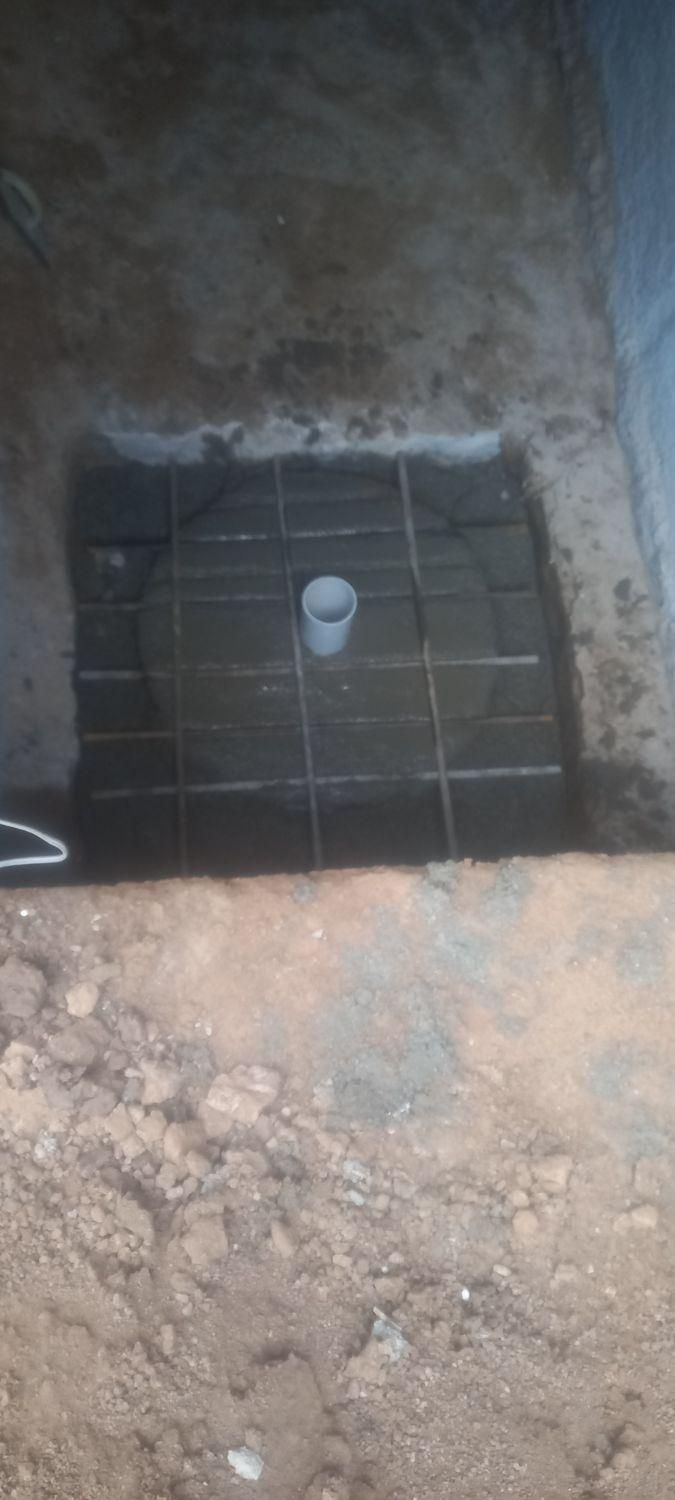 حفاری چاه فاضلاب . (سیمانکاری و سفید کاری )|خدمات پیشه و مهارت|مینودشت, |دیوار