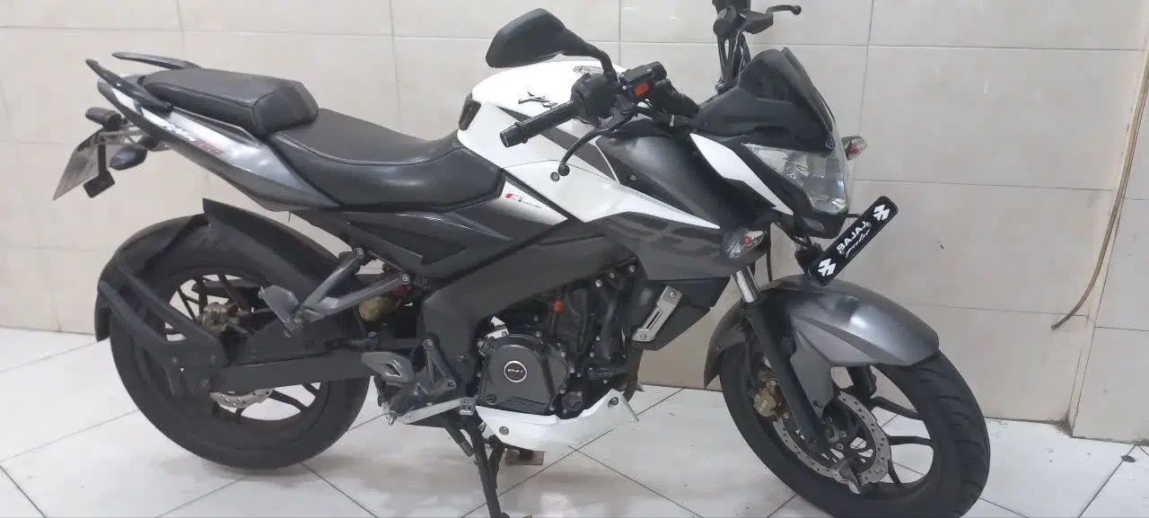 ns200 ان اس ۲۰۰|موتورسیکلت|تهران, مشیریه|دیوار