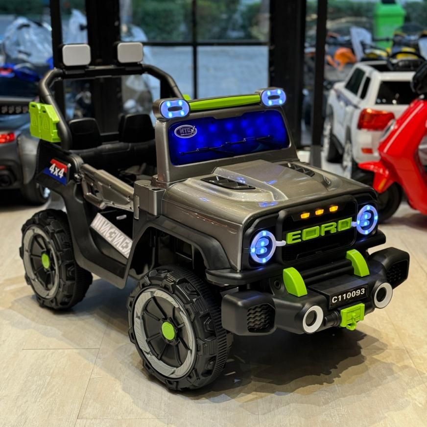 ماشین شارژی jeep ( موتور شارژی )|اسباب‌بازی بچه|مشهد, گوهرشاد|دیوار