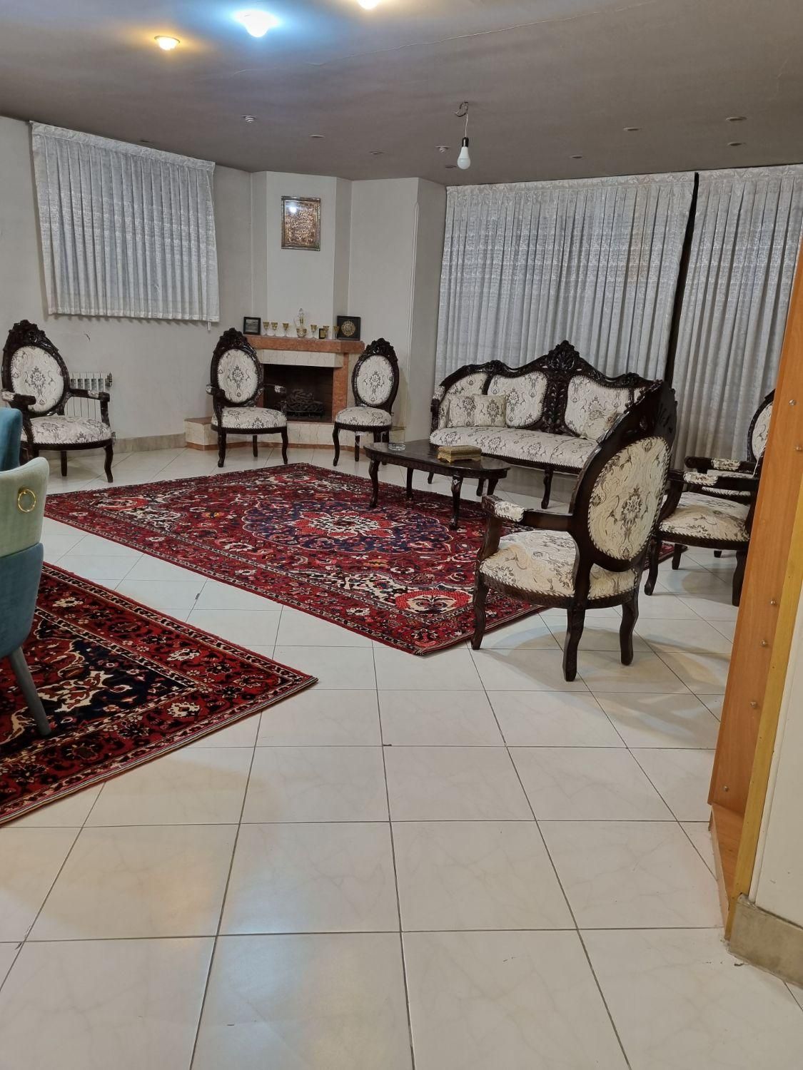 تمیز و با امنیت و آرامش ،نور عالی|اجارهٔ کوتاهمدت آپارتمان و سوئیت|اصفهان, نصرآباد|دیوار