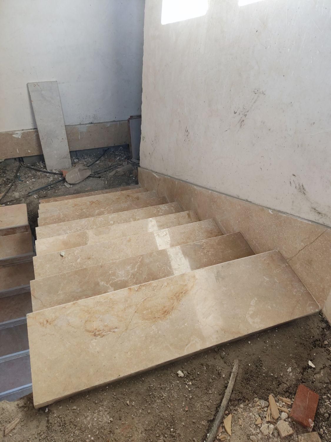 سنگ کاری کاشی کاری پله|خدمات پیشه و مهارت|ابهر, |دیوار