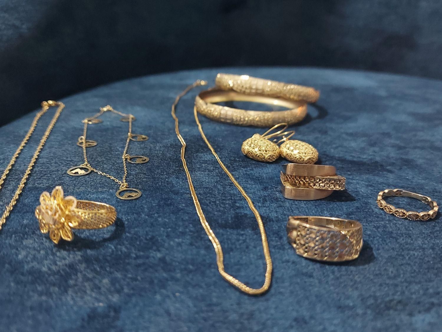طلا نو 250 بالای تابلو|جواهرات|جم, |دیوار
