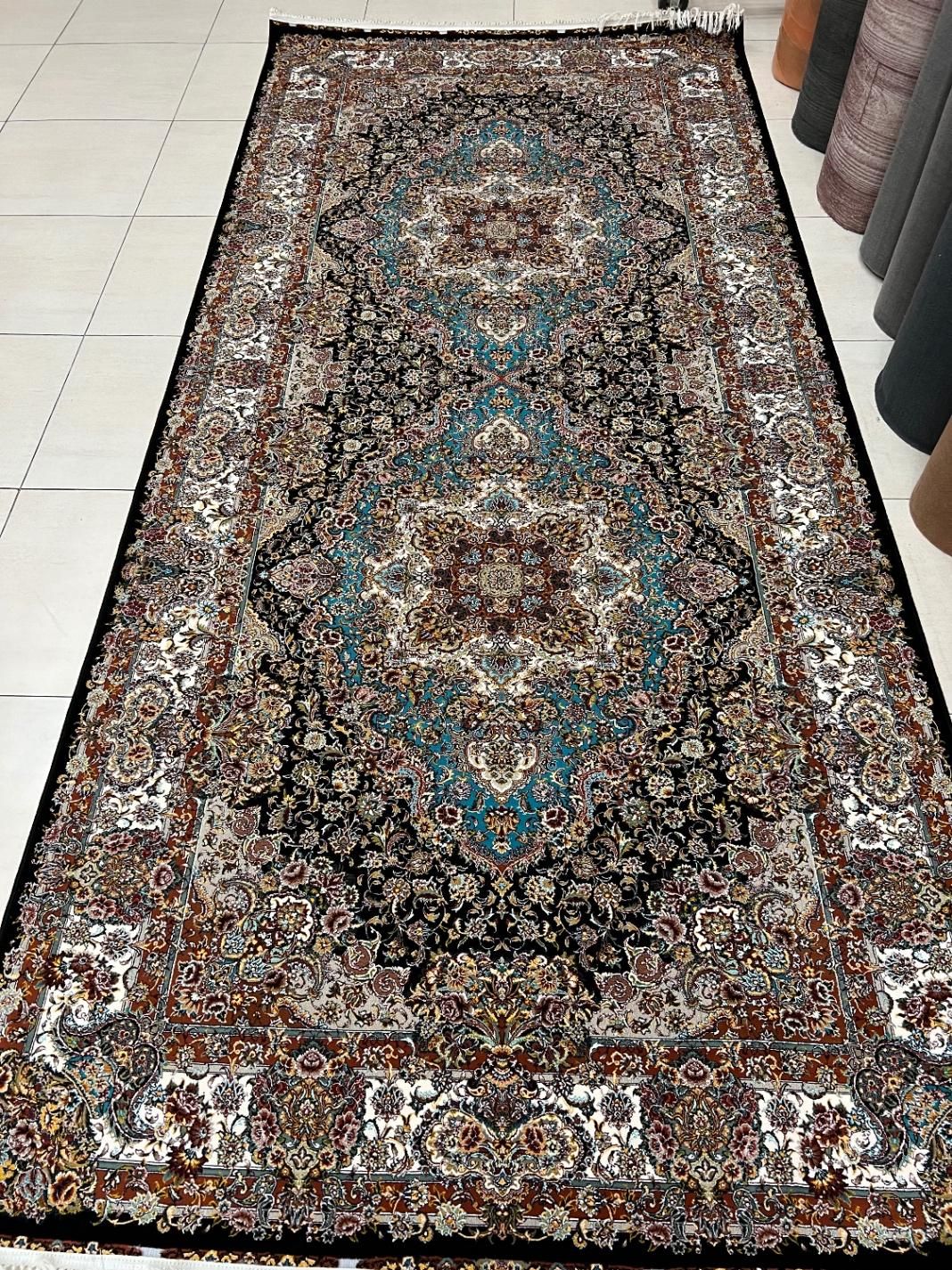 فرش ۴*۱/۸۰ و ۳ و۲ قالی تارا تبریز ( سفارشی)|فرش|تبریز, |دیوار