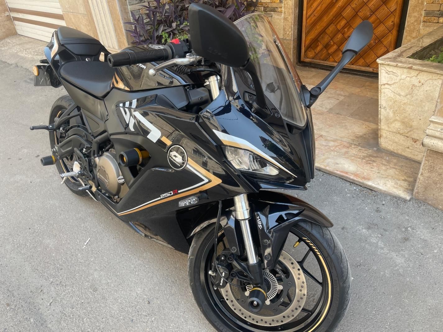 بنلی ریس ۳۰۰|موتورسیکلت|رشت, رشتیان|دیوار