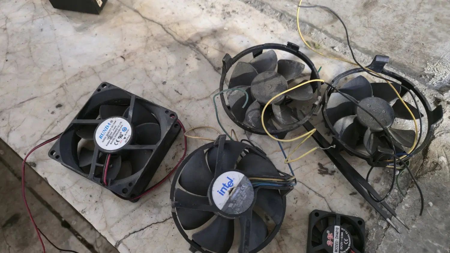 فن ۱۲ ولت فن کامپیوتر فن سیپیو cpu|قطعات و لوازم جانبی رایانه|مشهد, شهید فرامرز عباسی|دیوار