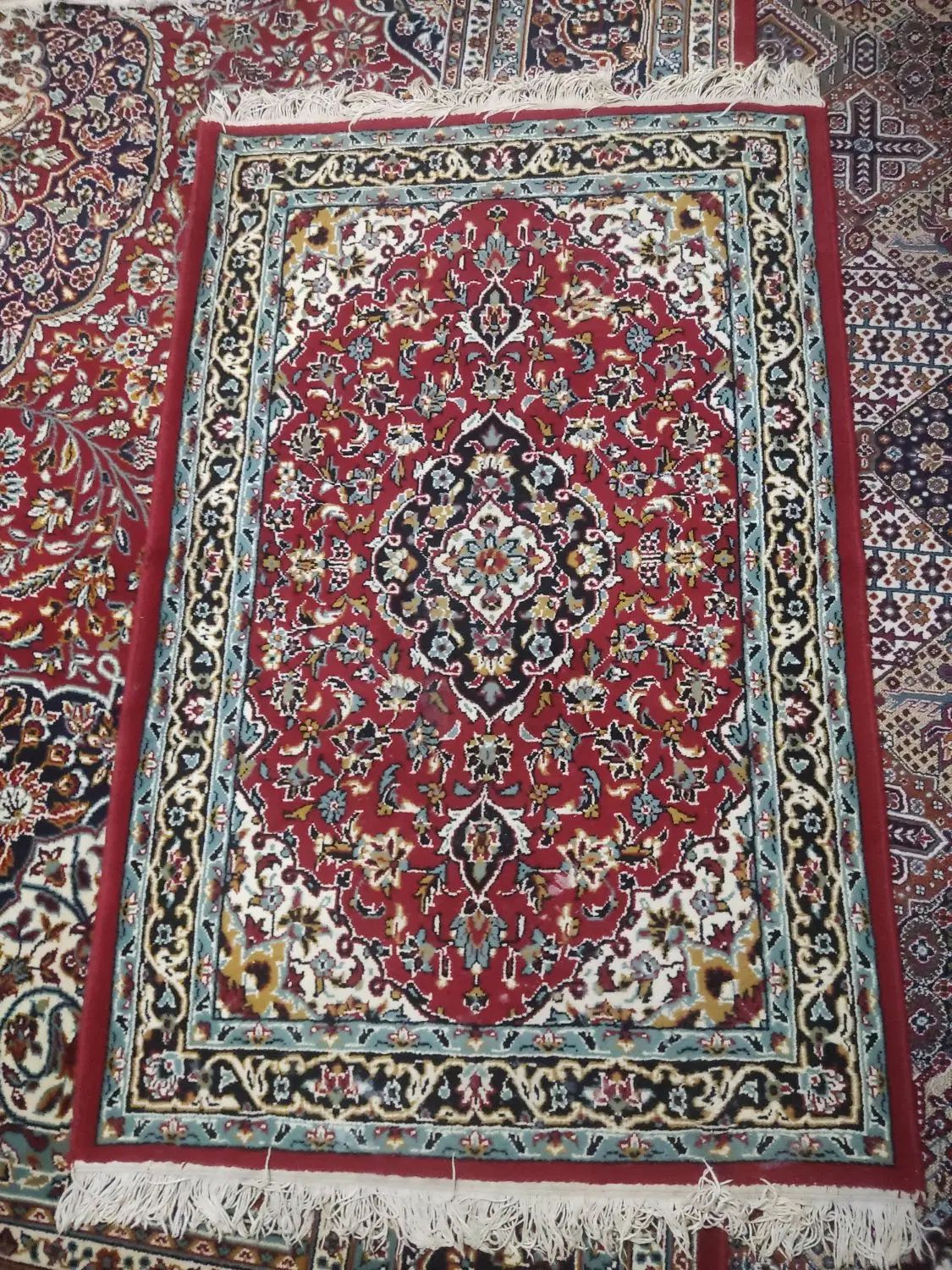 فرش ۱۲ متری به همراه یک قالیچه و یک ۶ متری|فرش|مشهد, امیر|دیوار
