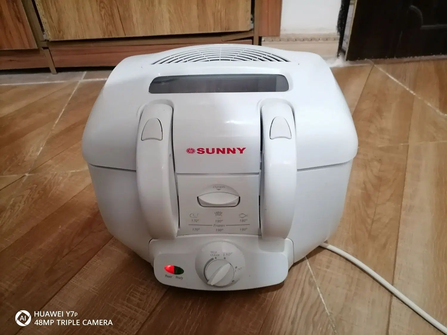 سرخ کن sunny در حد نو|اجاق گاز و لوازم برقی پخت‌وپز|رشت, جانبازان|دیوار