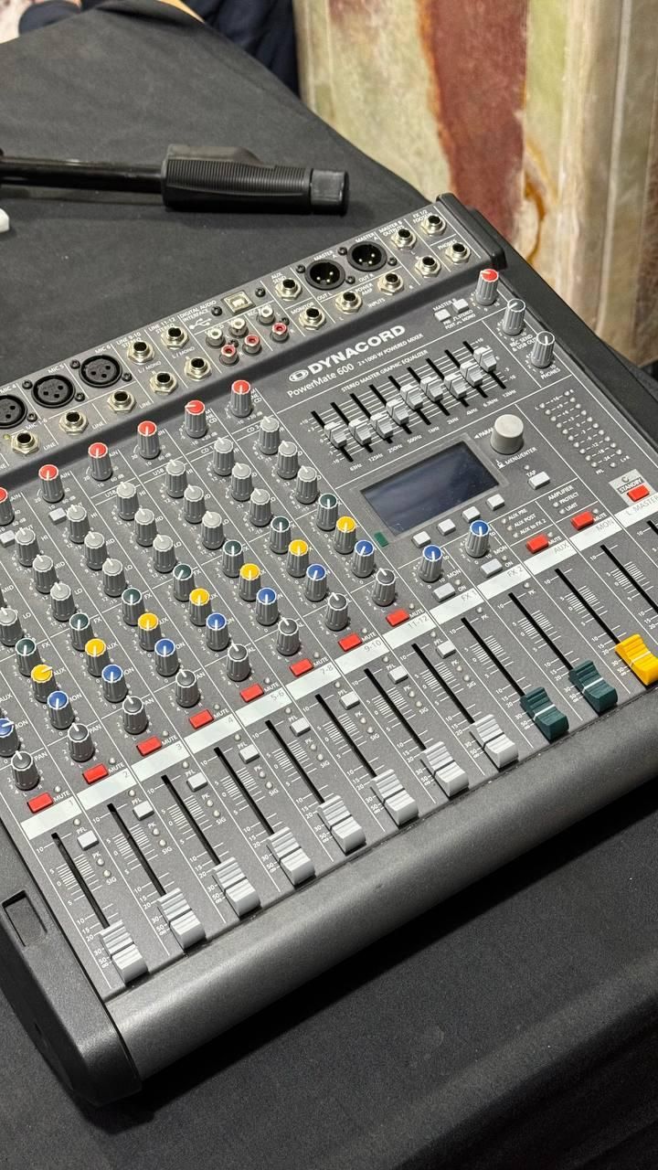 دایناکورد پاورمیکسر ۶۰۰-۳ آلمانی اصل|سیستم صوتی خانگی|تبریز, |دیوار