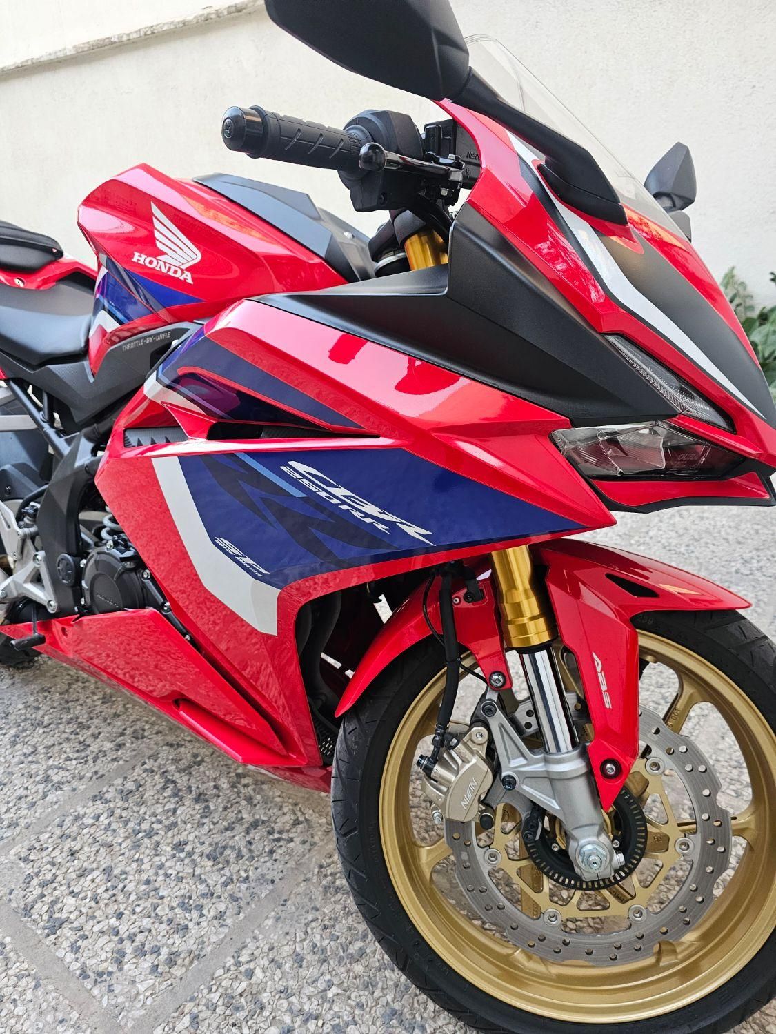 هوندا cbr250rr sp درحد خشک|موتورسیکلت|تهران, میدان انقلاب|دیوار