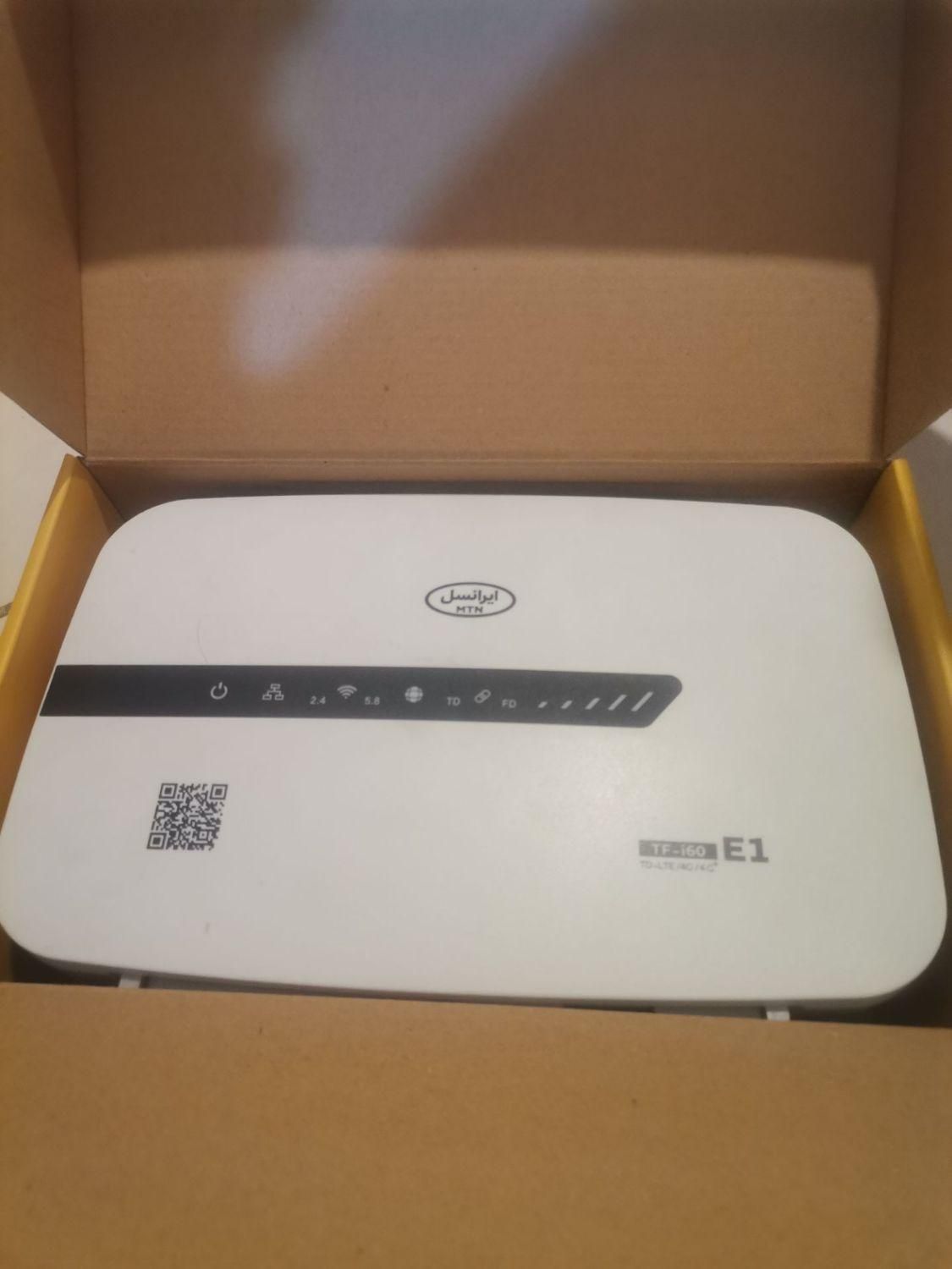 مودم 4G ایرانسل E1 با آنتن‌دهی عالی|مودم و تجهیزات شبکه|کرمانشاه, |دیوار