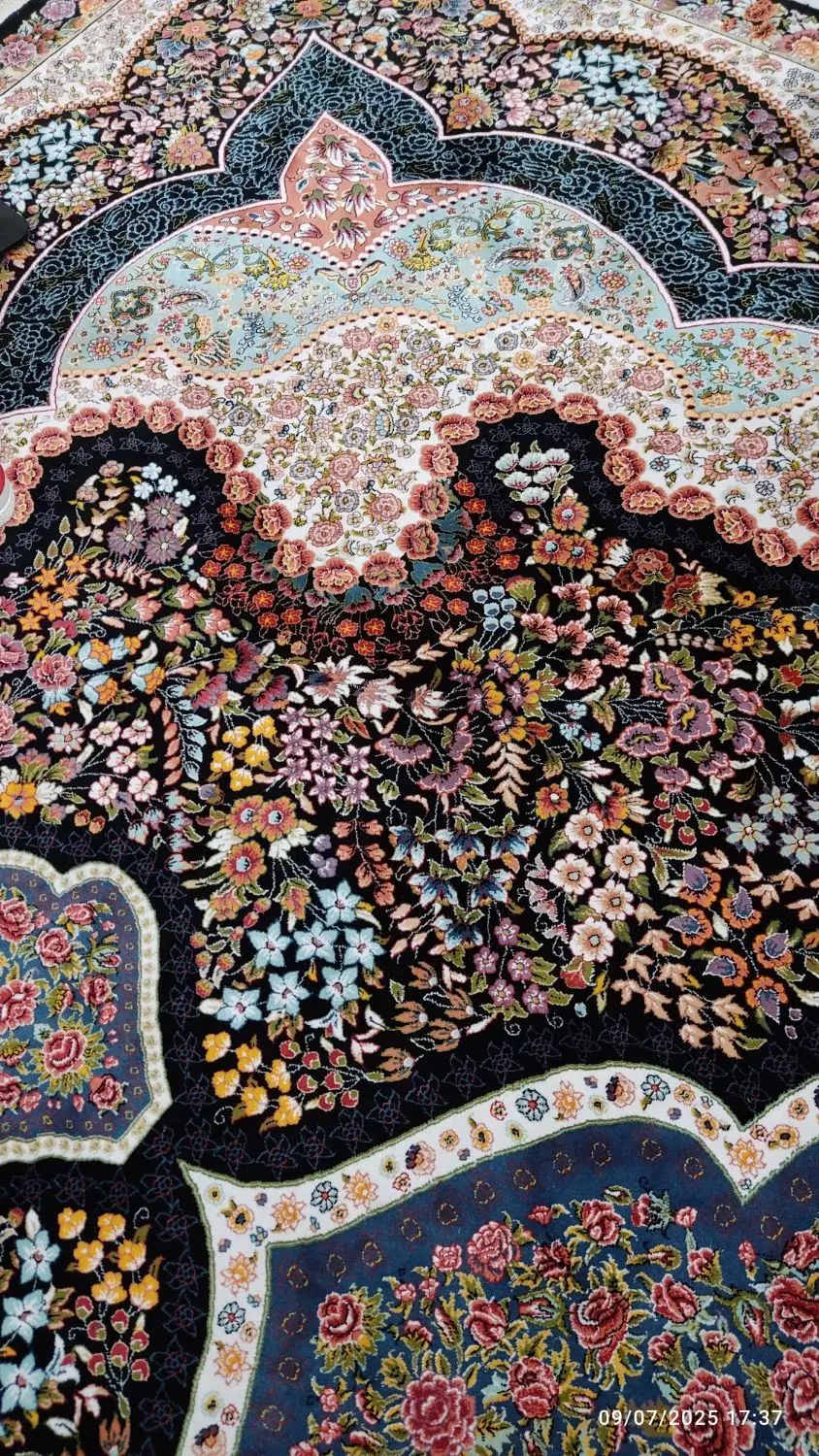 دوتخته فرش ۹متری ۱۰۰۰شانه عالی مقام|فرش|تهران, شمیران‌نو|دیوار