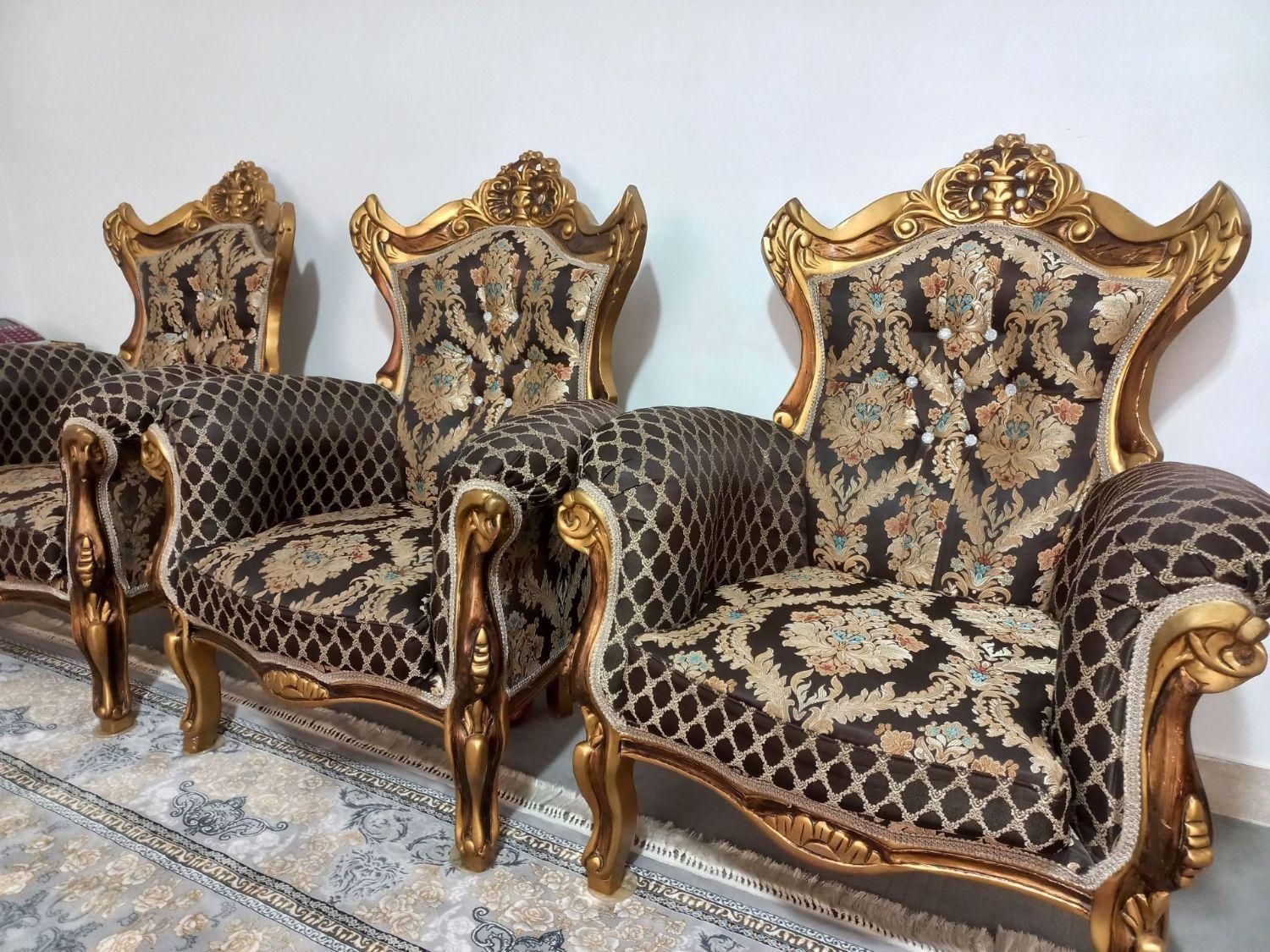 مبل سلطنتی در حد نو|مبلمان خانگی و میز عسلی|هشتگرد, هشتگرد قدیم|دیوار