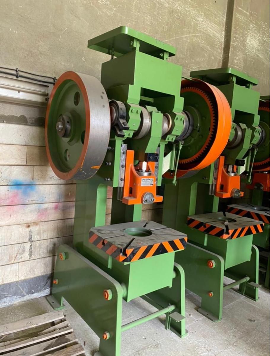 فروش پرس ضربه ای 63تن رضایی اصل|ماشینآلات صنعتی|تهران, نعمتآباد|دیوار