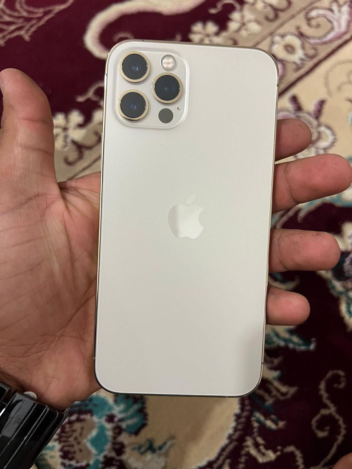 اپل iPhone 12 Pro با حافظهٔ ۵۱۲ گیگابایت|موبایل|سراوان, |دیوار
