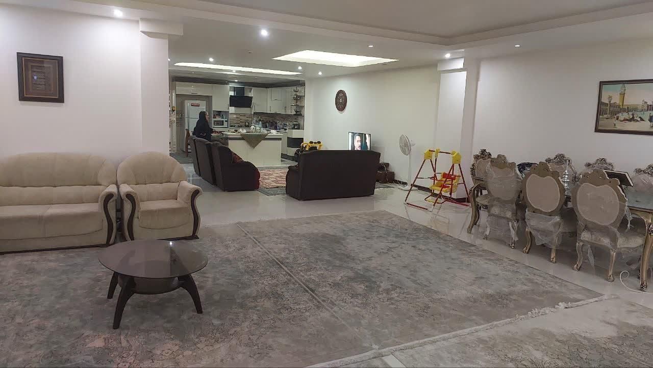 واحد 210 متری، طبقه اول، فروش و معاوضه|فروش آپارتمان|اهواز, گلستان|دیوار