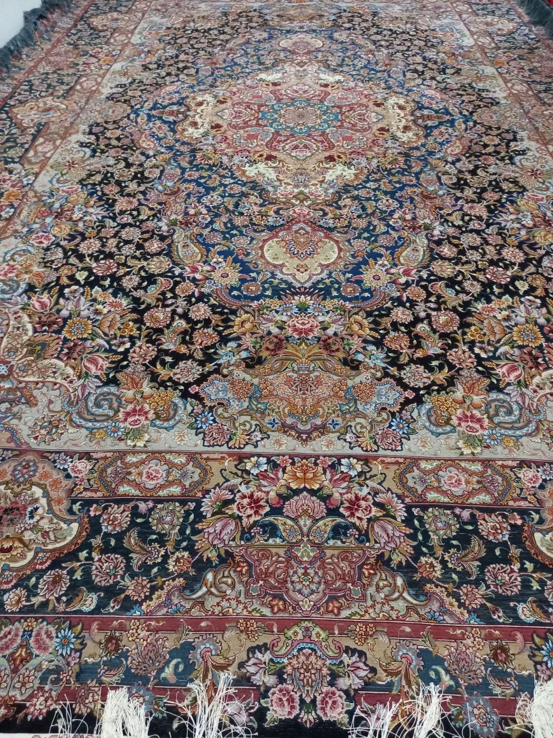 فرشهای دستباف شما رو خریداریم،رضا ملک زاده|فرش|آذرشهر, |دیوار