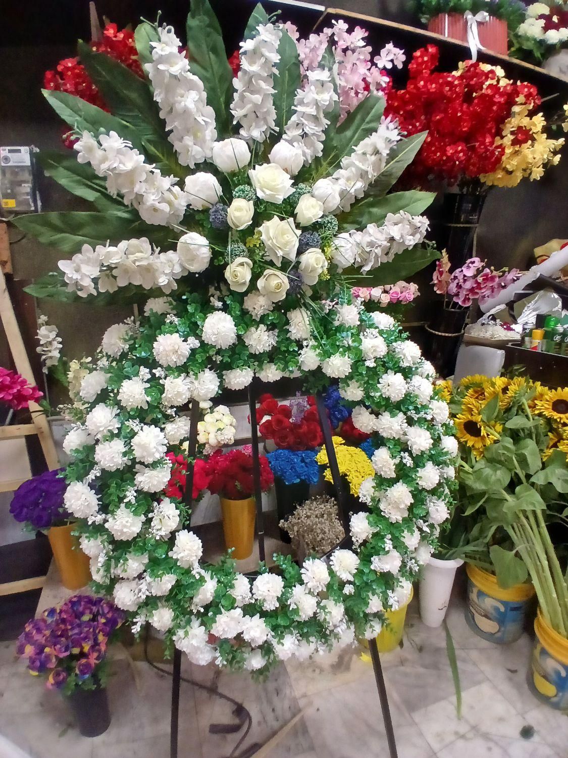 اجاره تاج گل مراسم ترحیم|گل مصنوعی|ارومیه, |دیوار