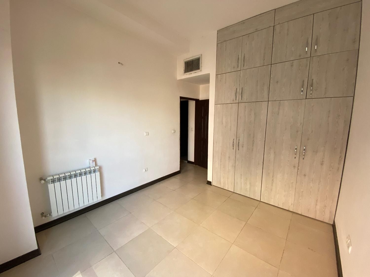 آپارتمان ۸۸ متری دو خواب محله مولوی