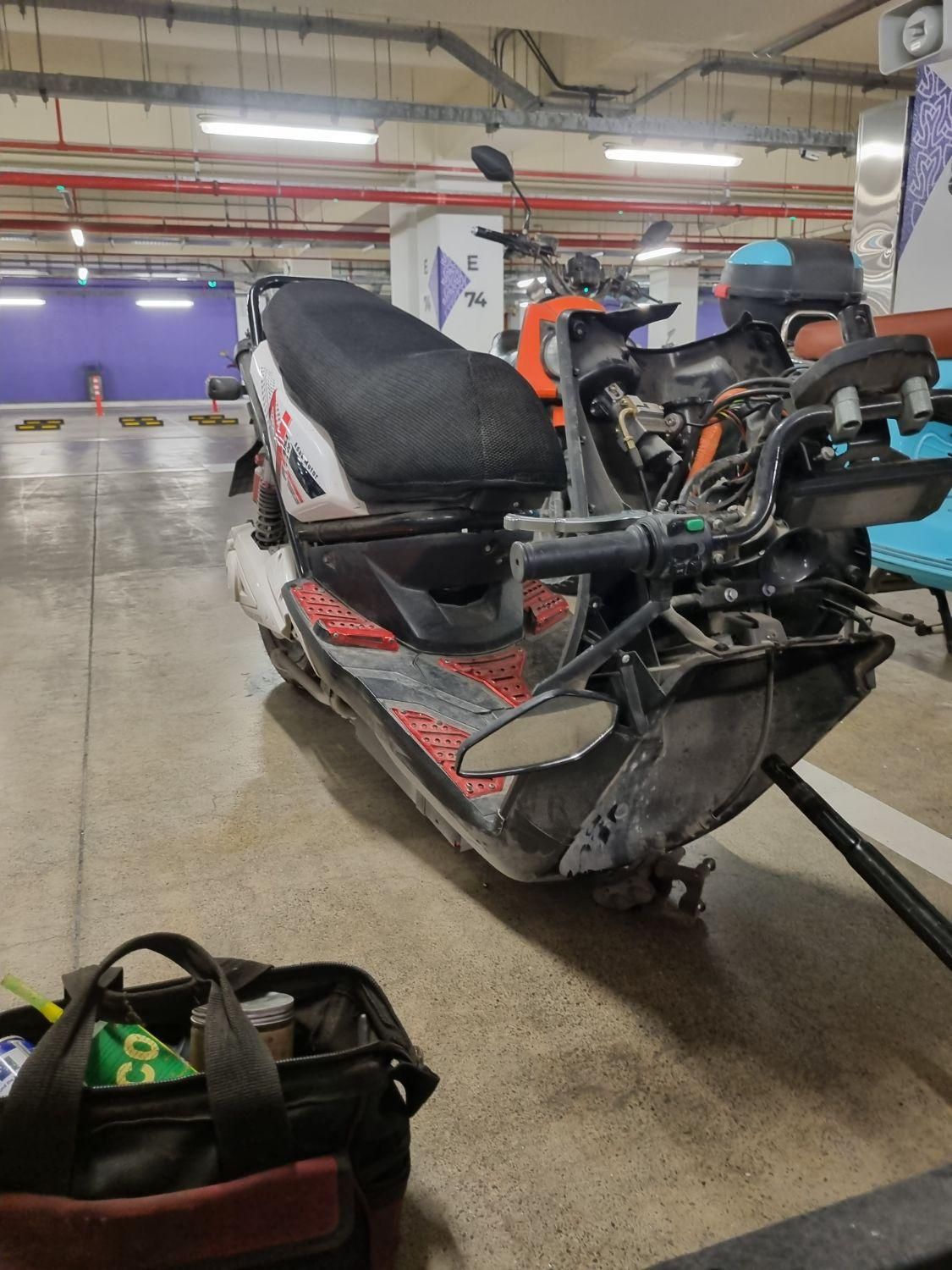 همه ی تعمیرات موتور در سطح جزیره|قطعات یدکی و لوازم جانبی|کیش, |دیوار