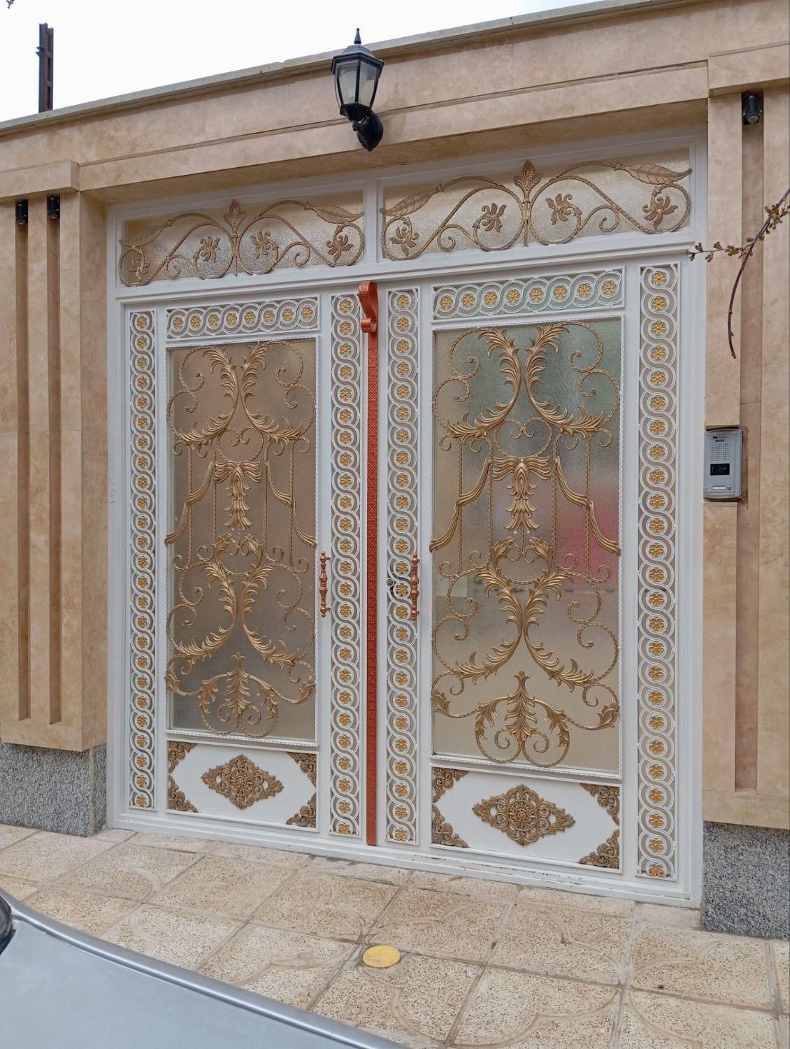 درب های لوکس ونرده و والپست و سایه بان معلق|مصالح و تجهیزات ساختمان|اهر, |دیوار