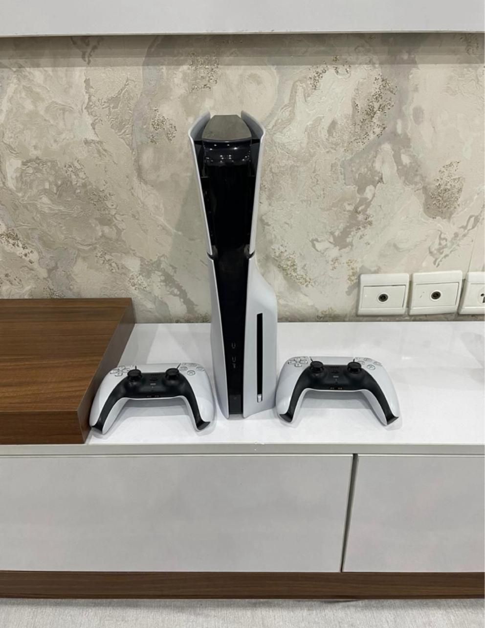 ps5 slim standard پی اس فایو اسلیم استاندارد|کنسول، بازی ویدئویی و آنلاین|اصفهان, برازنده|دیوار