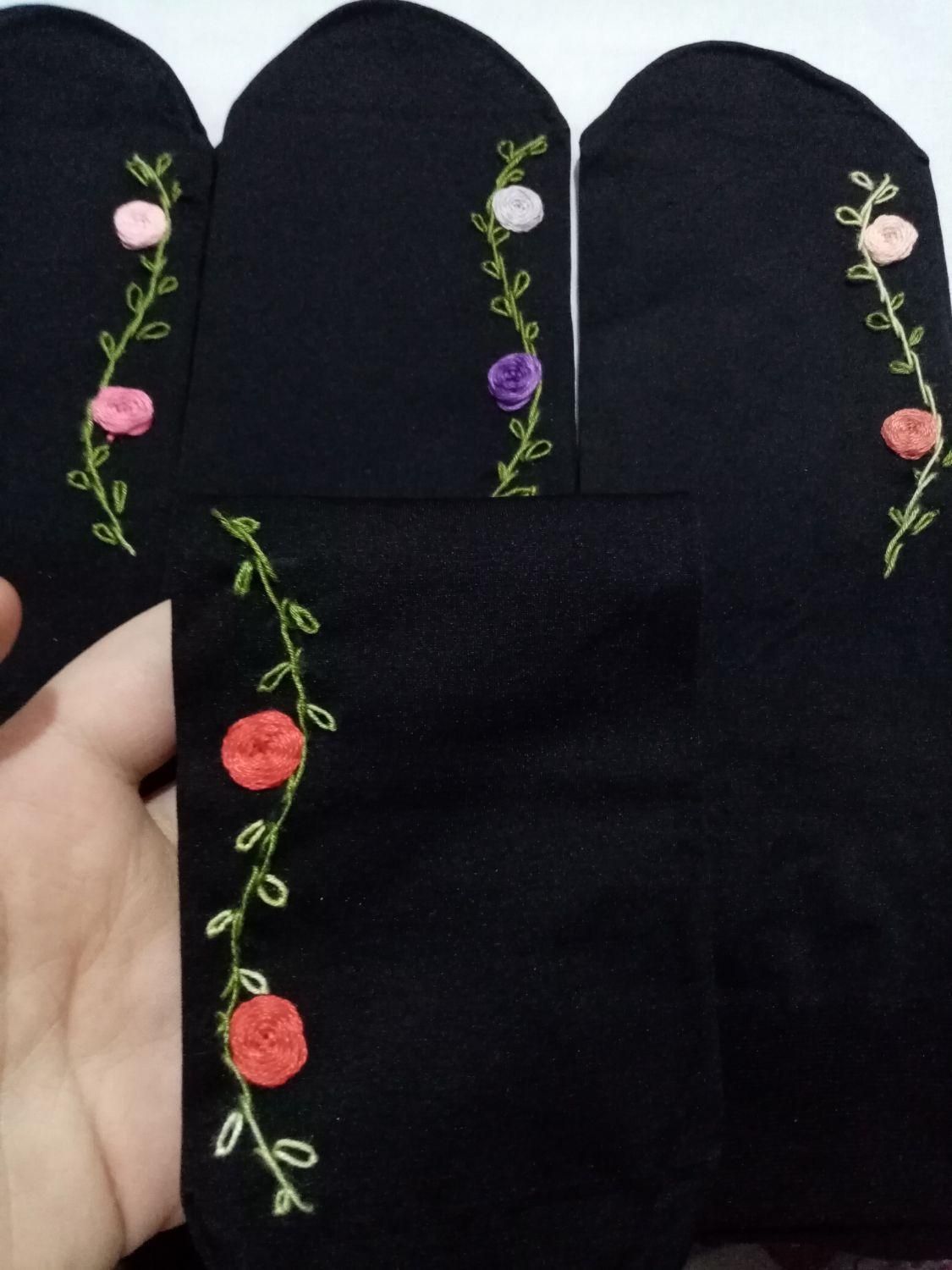 جوراب های زیبای گلدوزی شده|لباس|تبریز, |دیوار