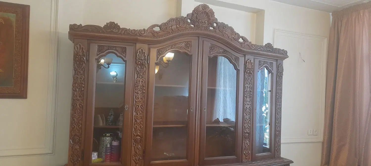 بوفه ویترین تمام چوب منبت کاری شده|بوفه، ویترین، کنسول|تهران, شادمان|دیوار