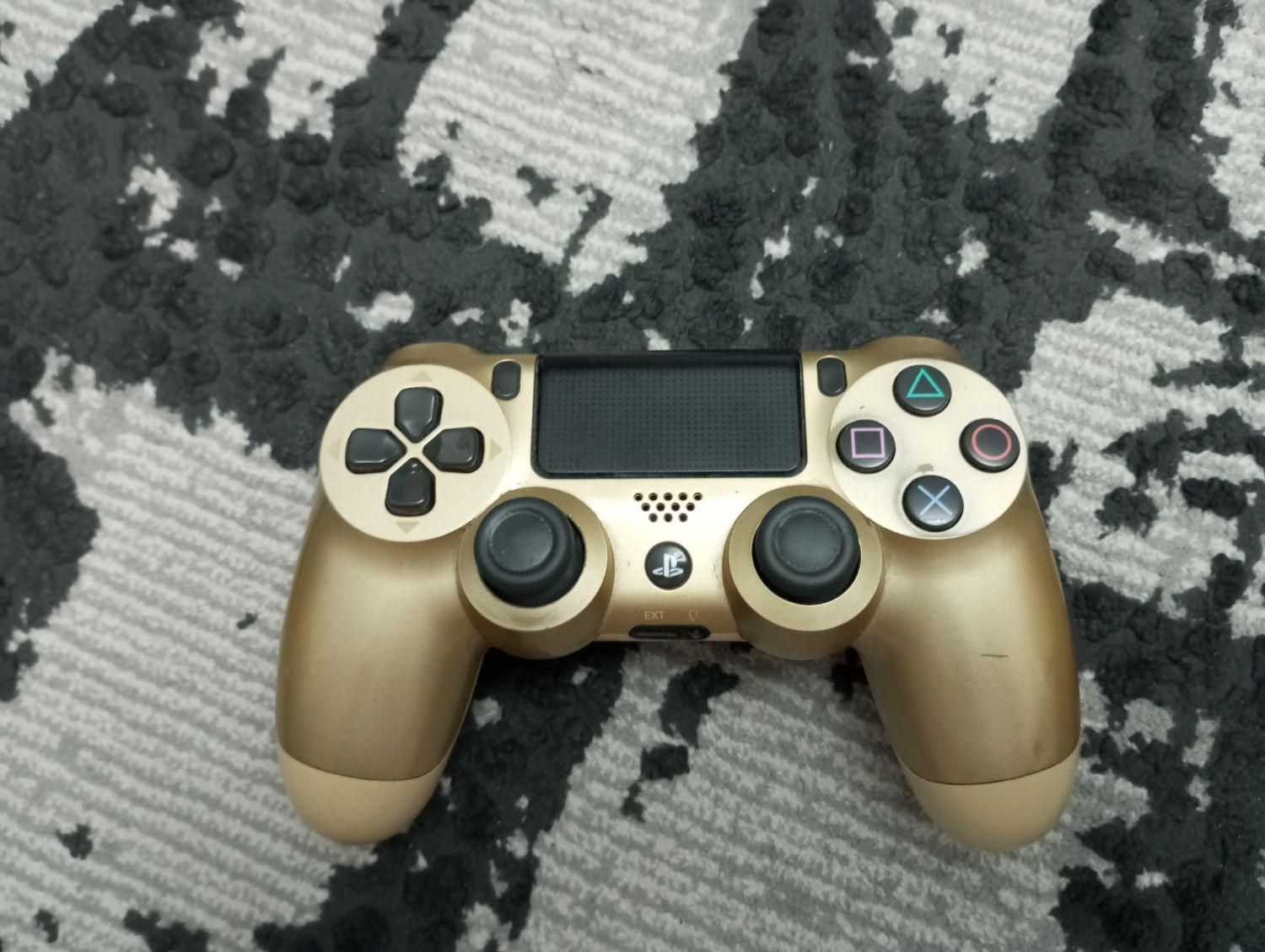 دسته اصلی ps4|کنسول، بازی ویدئویی و آنلاین|تهران, هاشمی|دیوار