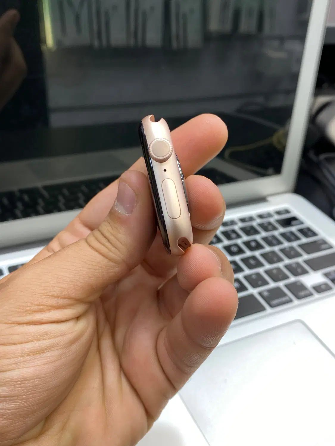 Apple watch Series 10|ساعت|اصفهان, چرخاب|دیوار