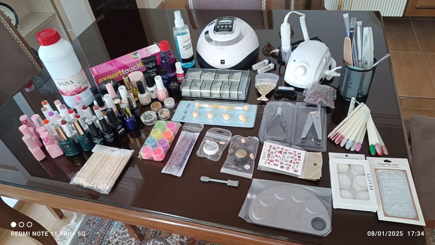 لوازم کاشت ناخن|آرایشی، بهداشتی، درمانی|ارومیه, |دیوار