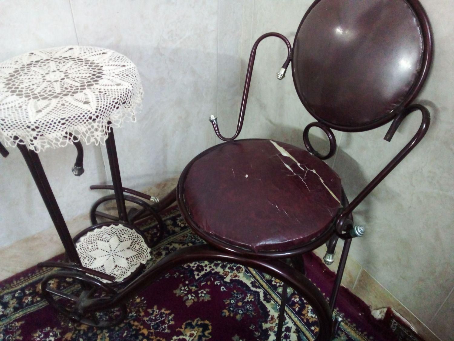 میز تلفن. میشه برای نماز هم استفاده کرده|میز تلفن|قم, آذر (نکویی)|دیوار