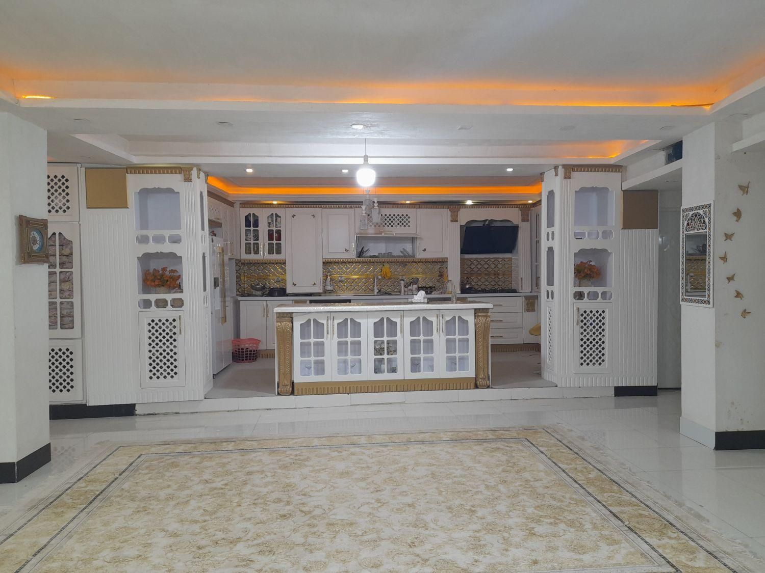 خانه ویلایی 3 طبقه به فروش میرسد|فروش خانه و ویلا|یاسوج, |دیوار