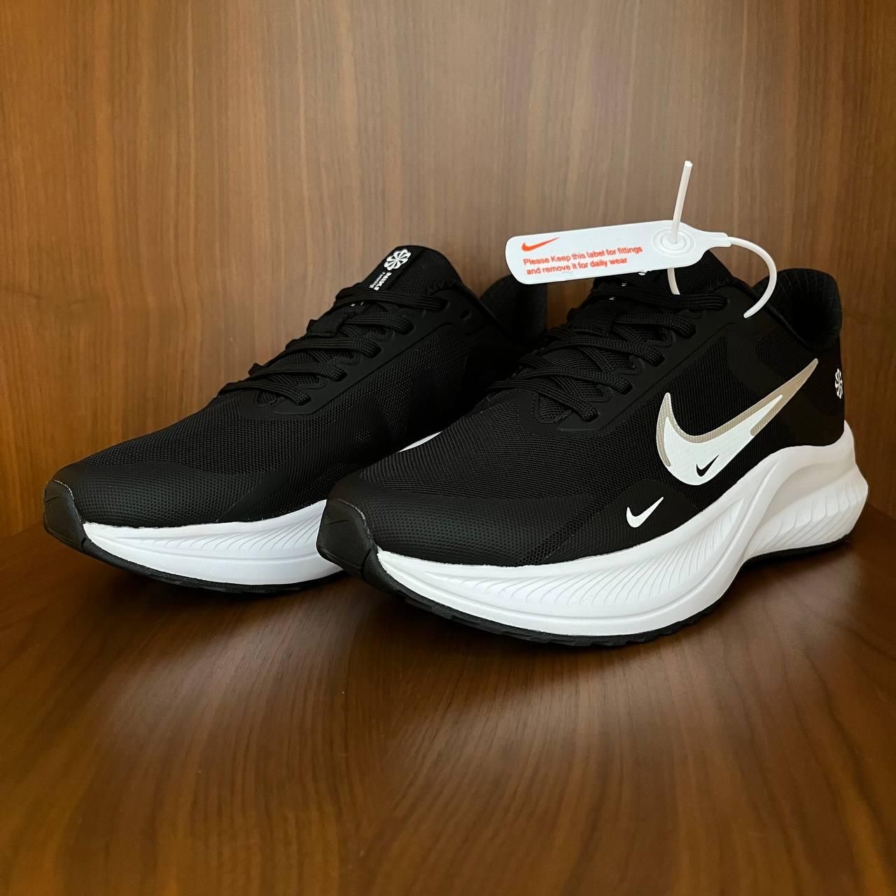 کتونی رانینگ نایک ایر زوم برفی - Nike Air Zoom|کیف، کفش، کمربند|تهران, ارامنه|دیوار