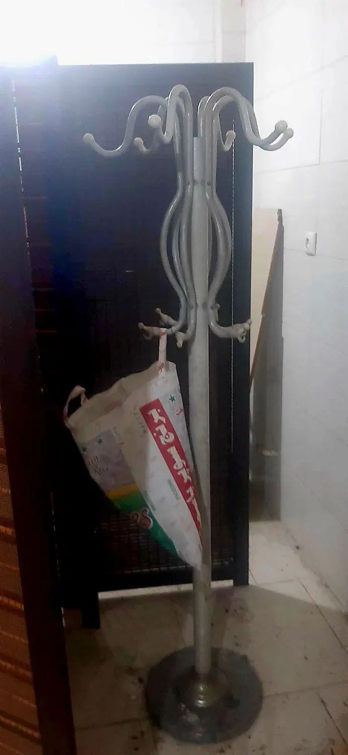 جالباسی|بندرخت و رخت‌آویز|تهران, تهران‌نو|دیوار