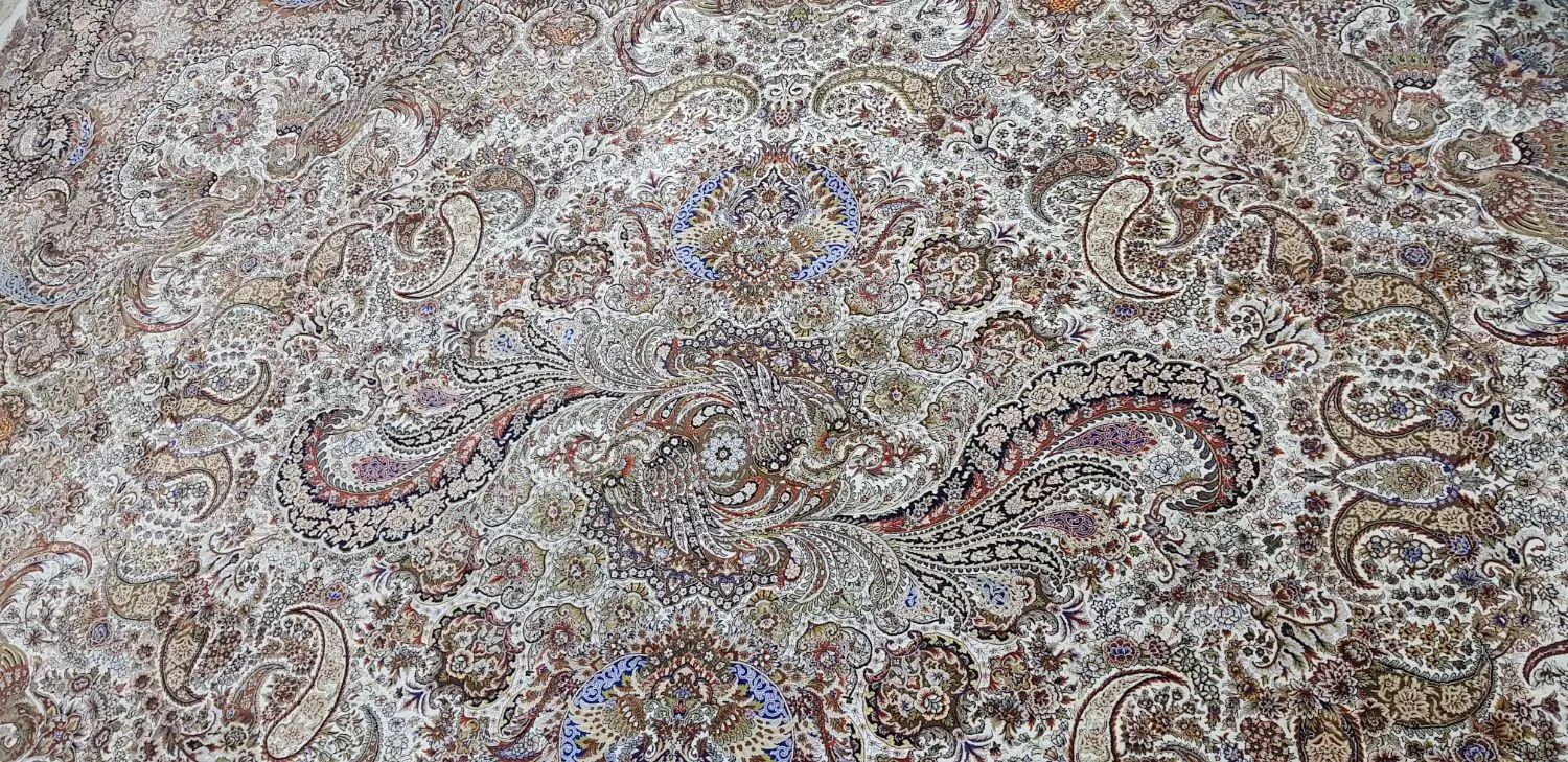 فرش ۱۲۰۰شانه ۱۲متری طرح طاووس قیطران|فرش|رشت, کوی فرهنگیان|دیوار