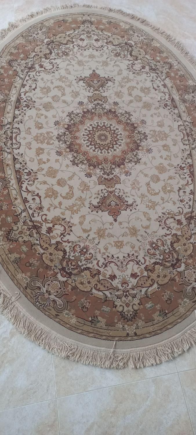 فرش بیضی مهستان|فرش|تبریز, |دیوار