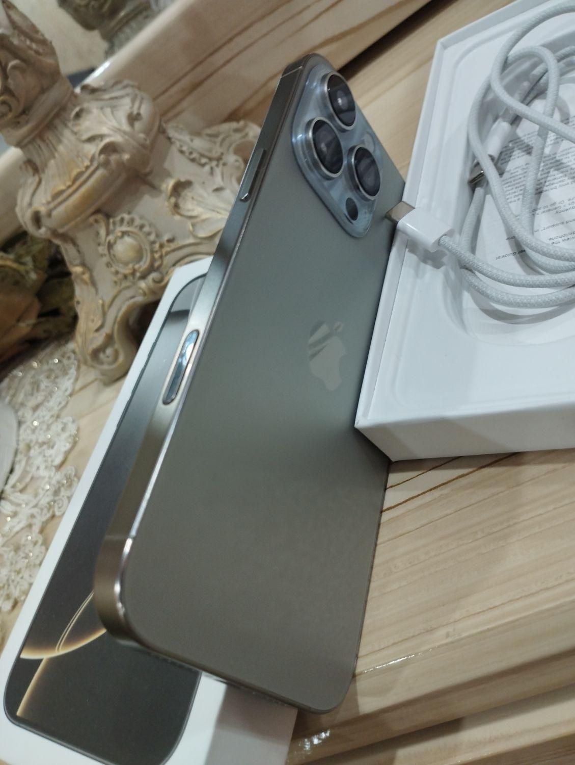 اپل iPhone 16 Pro Max با حافظهٔ ۱ ترابایت|موبایل|مشهد, راه آهن|دیوار