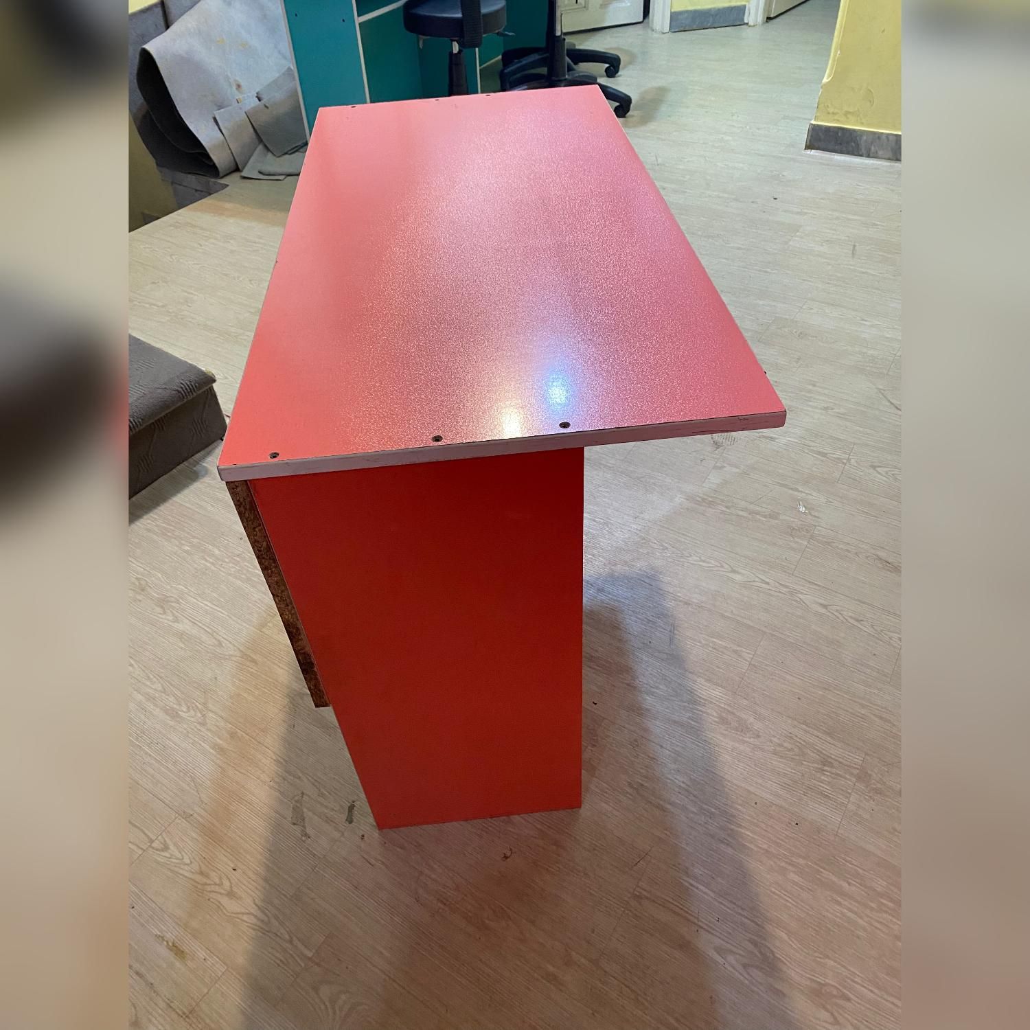 میز|صندلی و نیمکت|رشت, گلسار|دیوار