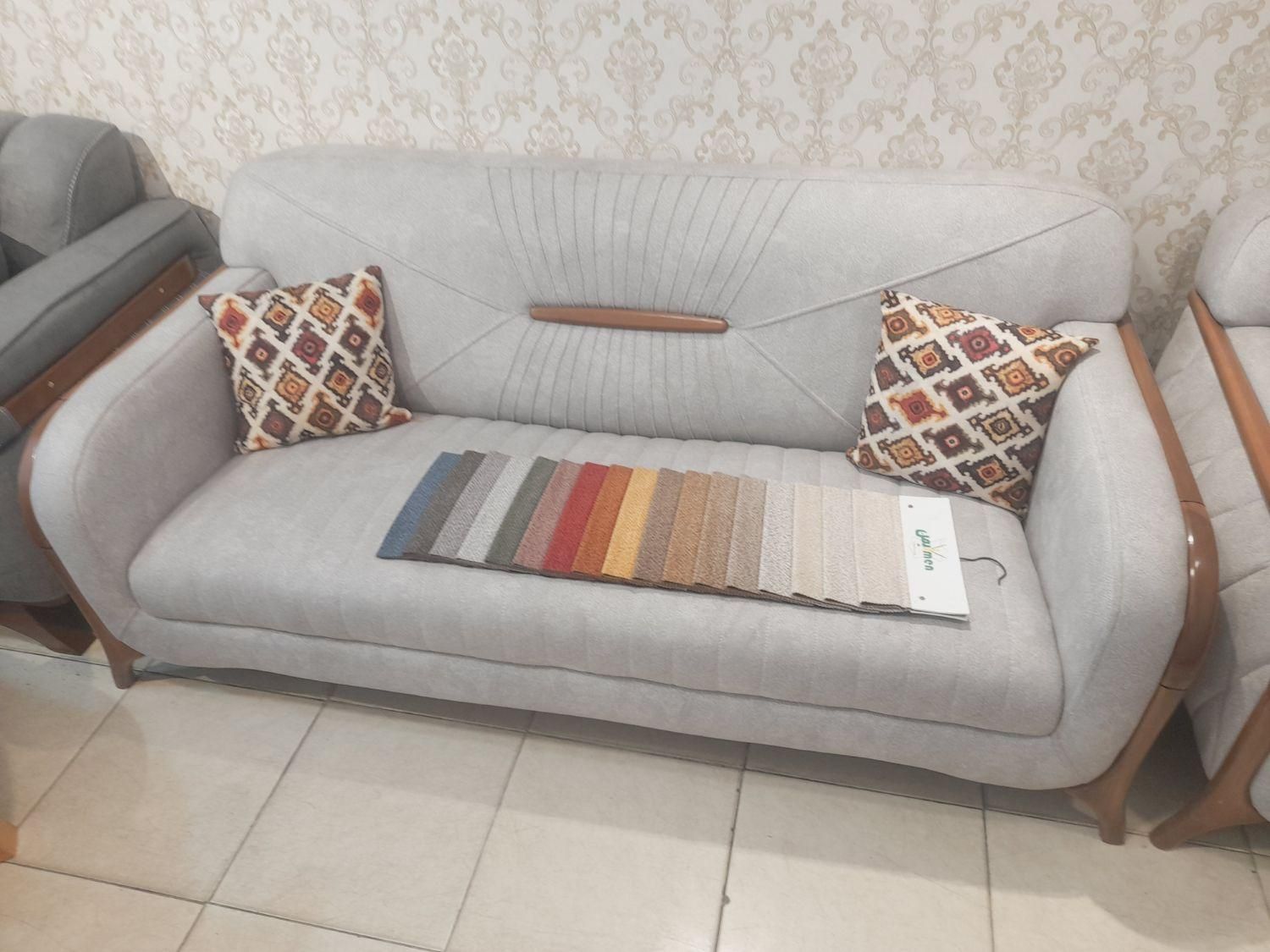 طرح تعویض مبل نو و کهنه|مبلمان خانگی و میز عسلی|اهواز, پادادشهر|دیوار