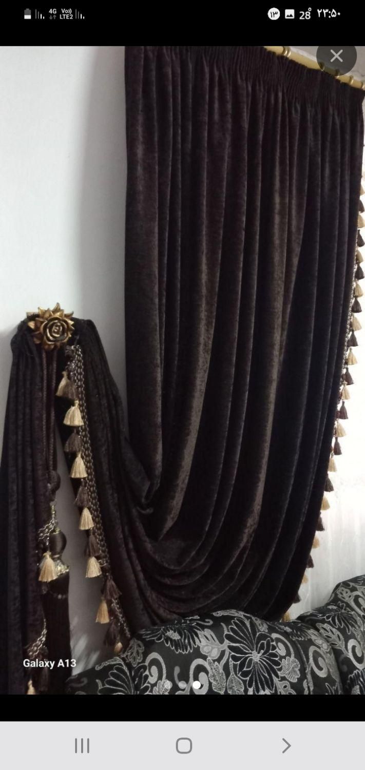 دو عدد والان به رنگ شکلاتی درجهت مخالف هم|پرده، رانر، رومیزی|رشت, باهنر|دیوار