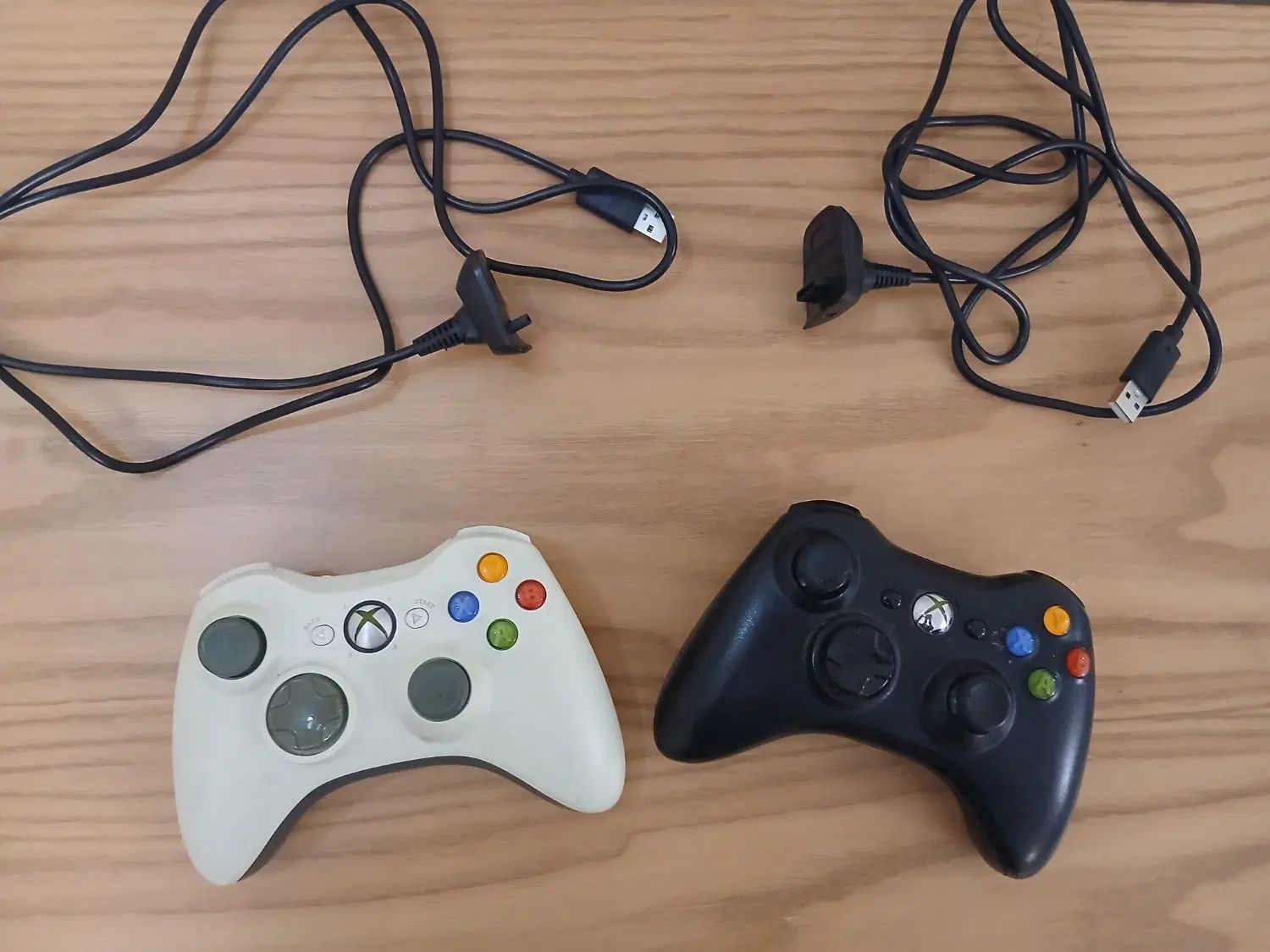 xbox360سی دی خور با تمام تجهیزات کیف سی دی و ۴دسته|کنسول، بازی ویدئویی و آنلاین|کرج, برغان|دیوار
