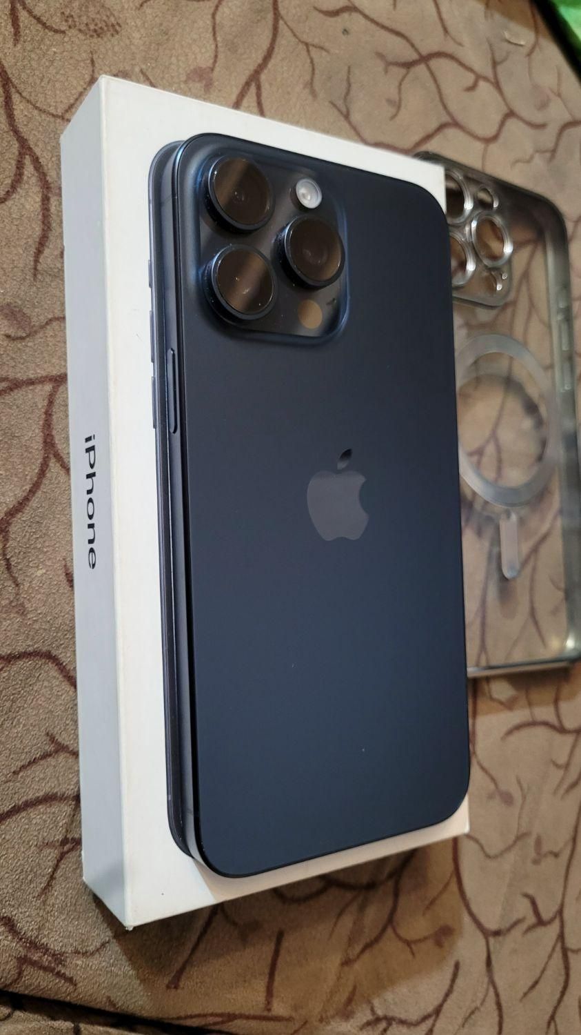اپل iPhone 15 Pro Max با حافظهٔ ۲۵۶ گیگابایت|موبایل|اصفهان, ناژوان|دیوار