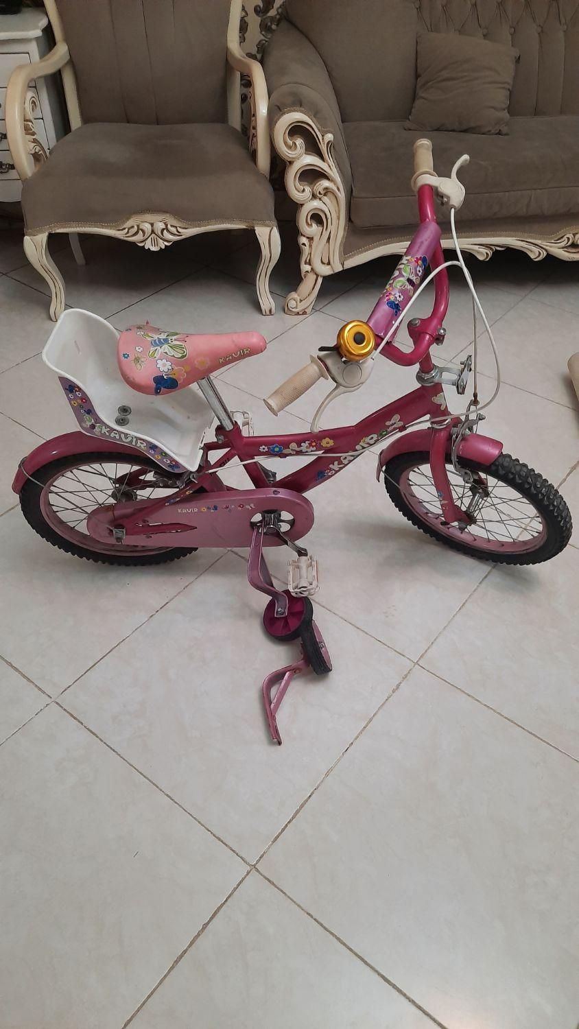 دوچرخه|دوچرخه، اسکیت، اسکوتر|قدس, شهرقدس|دیوار