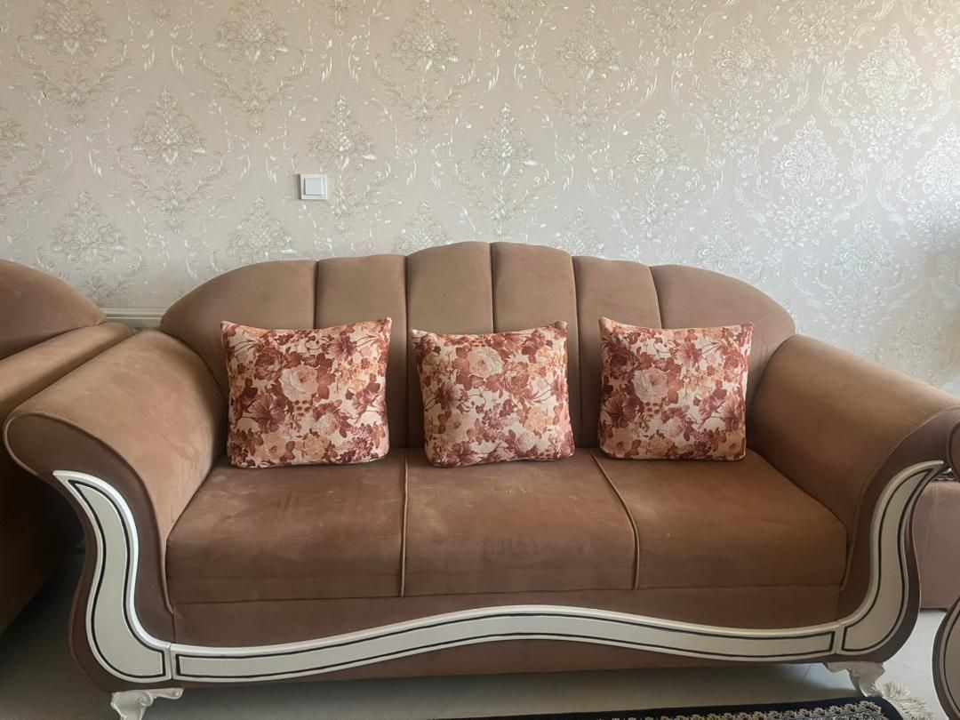 مبلمان ۹ نفره|مبلمان خانگی و میز عسلی|لنجان, |دیوار