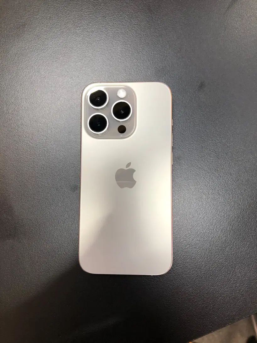 iPhone 15 pro|موبایل|مشهد, کوی المهدی|دیوار